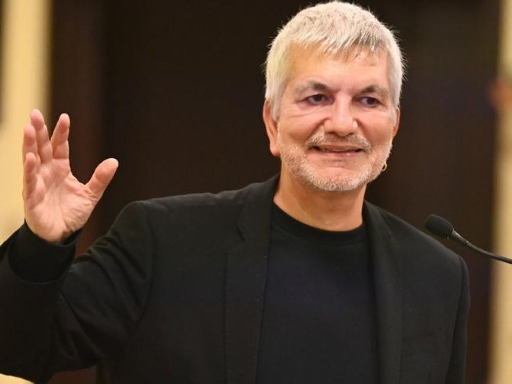 Nichi Vendola presenta il suo libro 'Sacro Queer' alla Mondadori di Siena