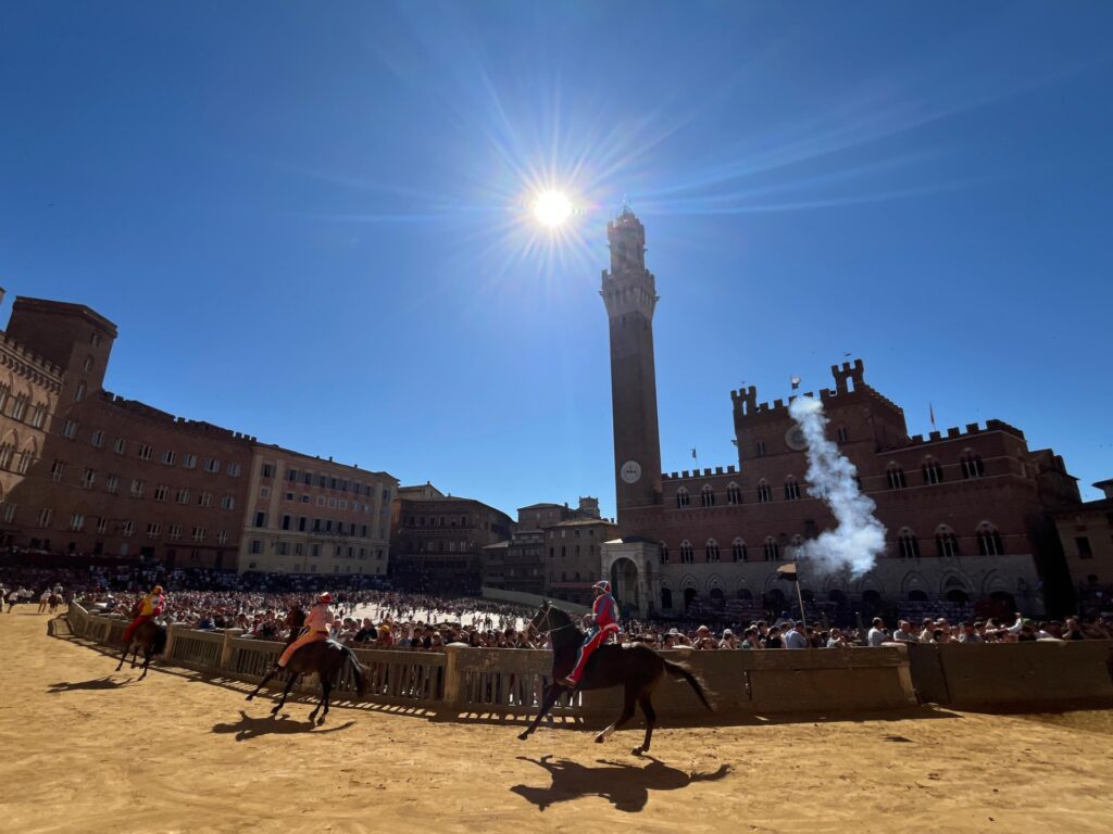 Palio del 2 luglio: La Pantera conquista la seconda prova