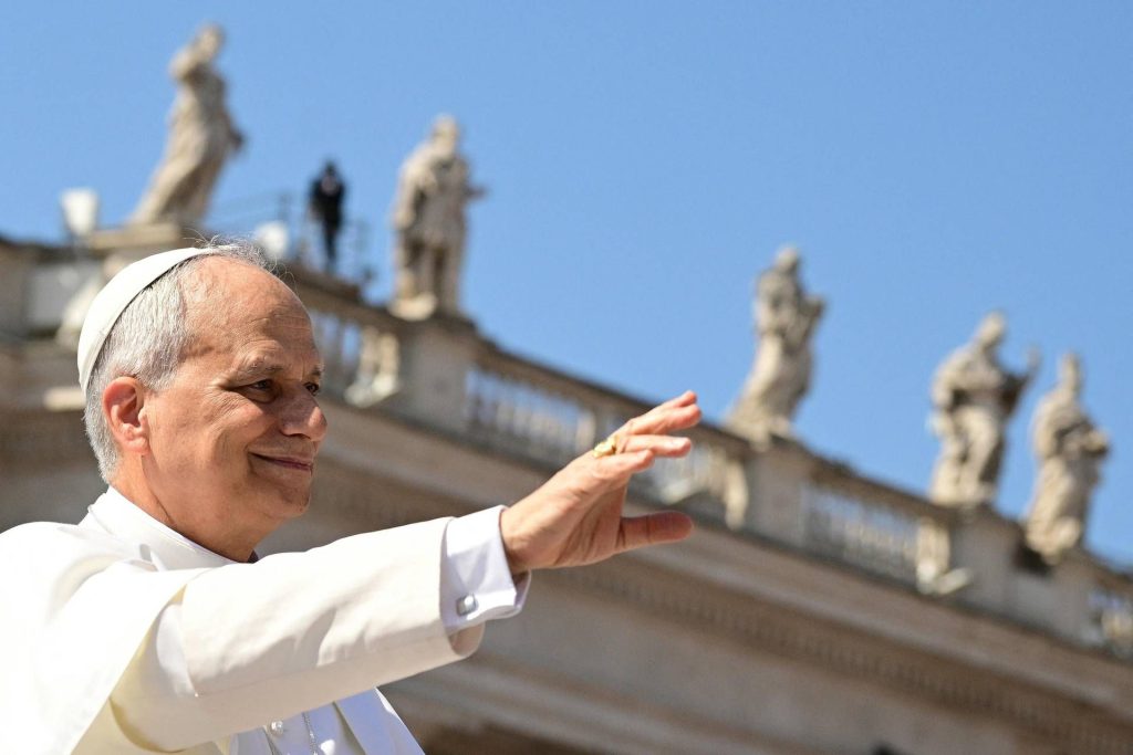 Papa Leone XIV: il dolore per i femminicidi e l'appello alla pace - le sue parole
