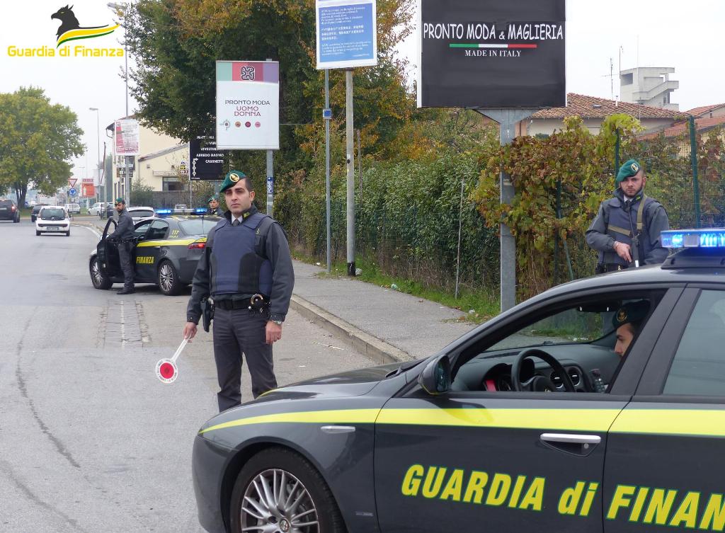 Prato, maxi frode da 11 milioni sui bonus edilizi: due indagati agli arresti domiciliari.