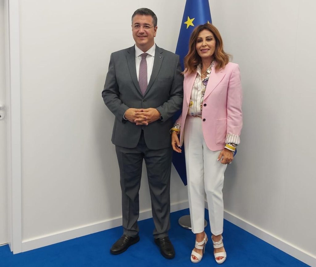 Santanchè incontra il commissario europeo per il turismo, Tzitzikostas