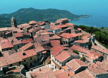 Tutto pronto per la prima edizione della Libecciata: il festival di libri, letture e narrazioni sull'Isola del Giglio.