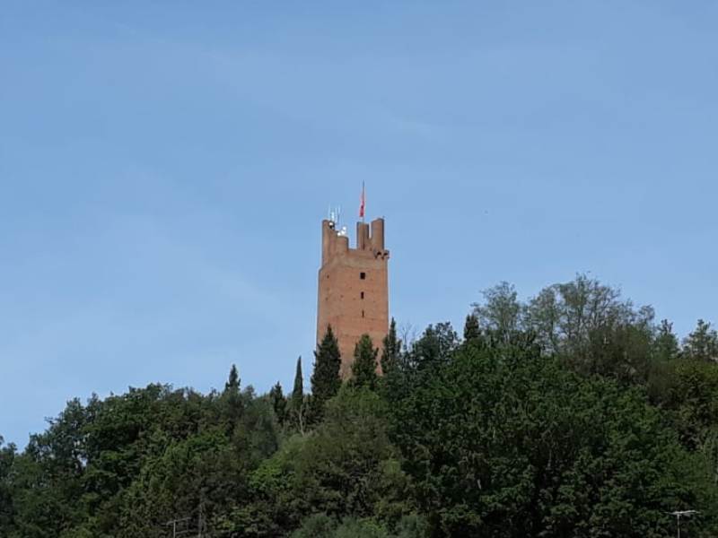 Visita al tramonto a San Miniato con musica e degustazioni