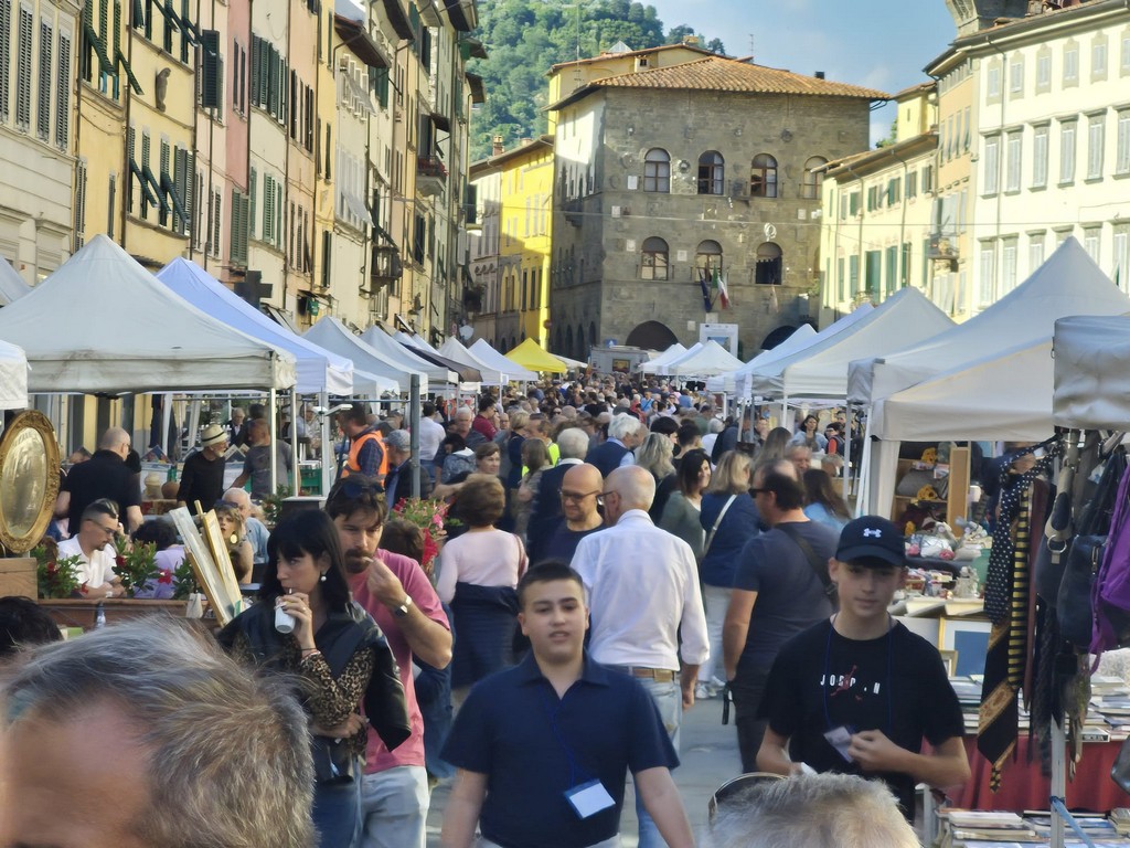 Antiquariato, artigianato e collezionismo a Pescia