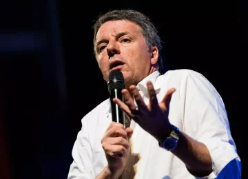Dazi e Renzi: "Caporetto per l'Ue, Draghi avrebbe dovuto negoziare"