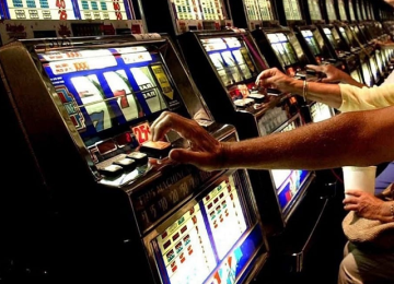 Gioco d'azzardo in Toscana: aumento della raccolta ma diminuzione dei giocatori