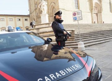 Ladri fanno esplodere il bancomat dell'ufficio postale di Ponte a Poppi