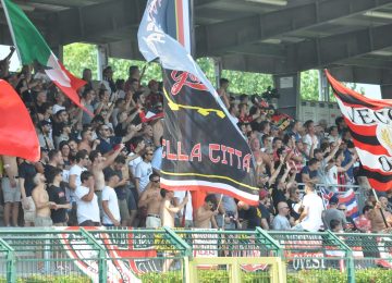 Lucchese pronta a ricominciare - Rassegna del Calcio Toscano
