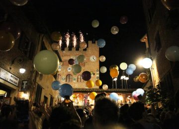 Un borgo medievale si trasforma in palcoscenico: torna a Certaldo Mercanti!