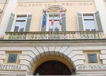 Sicurezza urbana a Vercelli: firmato in prefettura il protocollo anti rapina