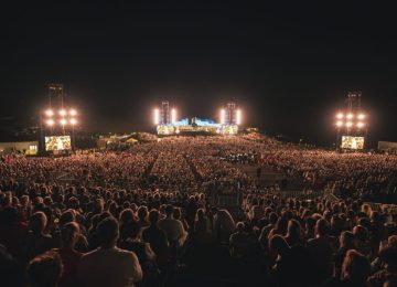 Teatro del Silenzio: la prima serata si è conclusa con 10.000 spettatori.