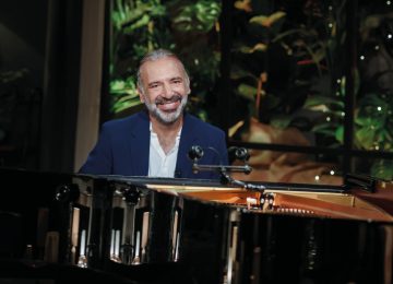 Stefano Bollani in concerto a Castelnuovo di Garfagnana con “Piano Solo”