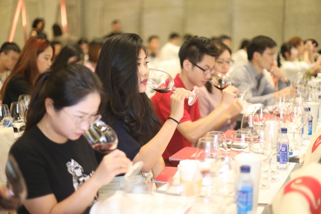 Il Consorzio Vino Chianti conquista la Cina: parte il 22 agosto l'Academy 2025