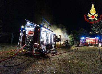 Incendio al Viper Theatre di Firenze, ritirato l'invito a tenere le finestre chiuse