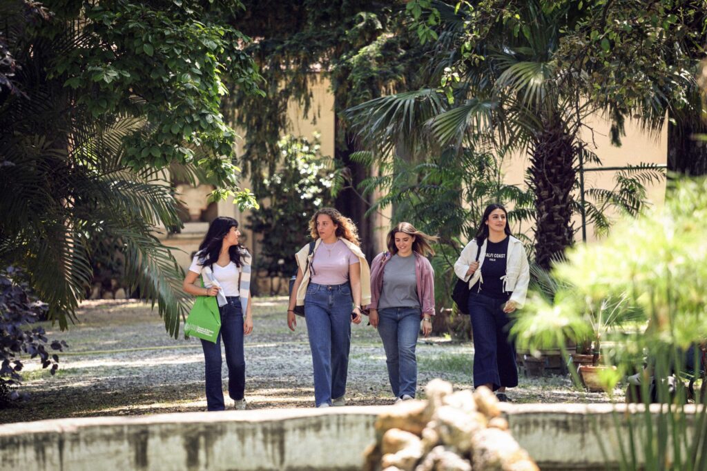 Iscrizioni per l'anno accademico 2025-2026: scadenze dei corsi di laurea a numero chiuso di Unifi