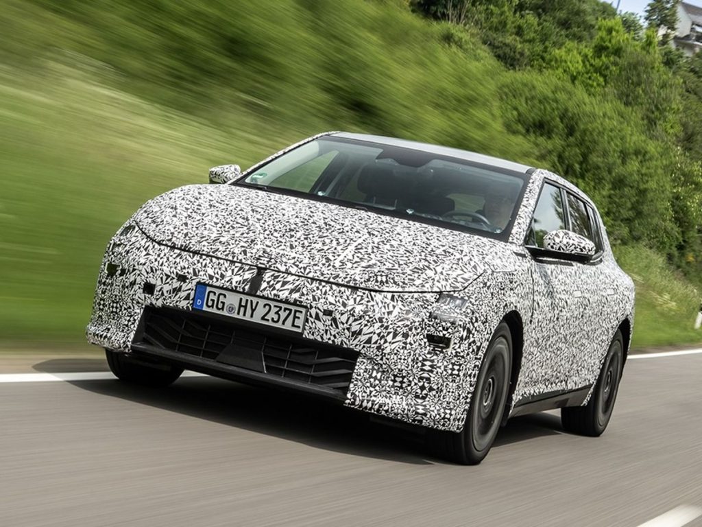 Kia EV4: Eccellenza in Resistenza con Test di Durata e Batteria al Top