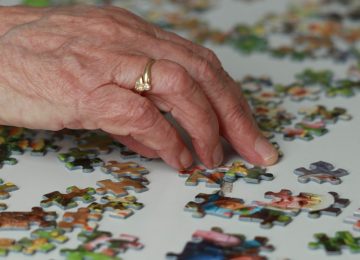 Maltratta la madre disabile anche in ospedale: arrestato un 37enne