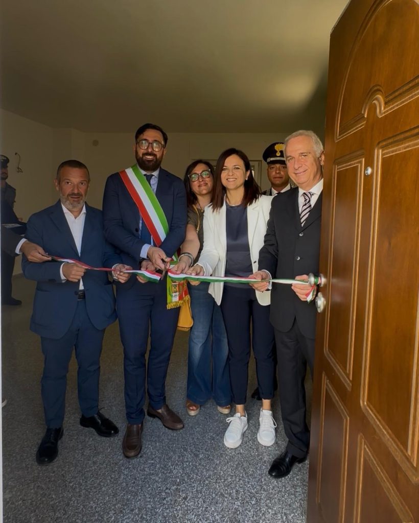 Nel Pescarese un bene confiscato alla criminalità si trasforma in un rifugio per donne vittime di violenza.