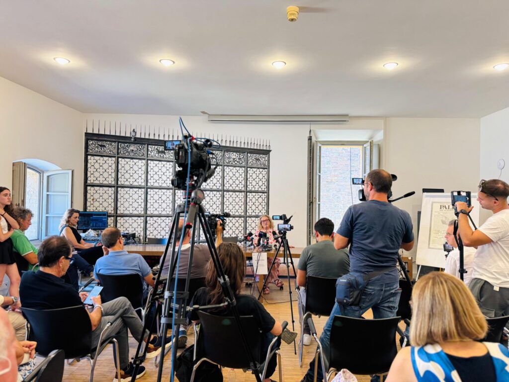 Oggi si svolge il Palio del 16 agosto: conferenza stampa. Il sindaco afferma: "La difesa del Palio è responsabilità di ciascuno di noi".