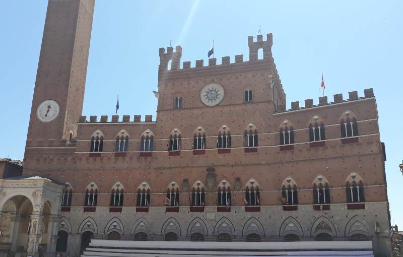 Palio di Siena 16 agosto: Lista dei cavalli ammessi alle prove ufficiali e alla Tratta