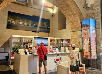 Settimana da record per il turismo a Lucca: +57% di visitatori "Riconosciuto il lavoro sull'accoglienza"
