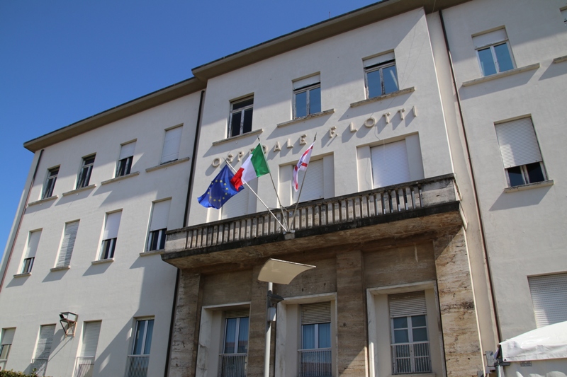 Aggressione a un agente di polizia e a un'operatrice del pronto soccorso di Pontedera