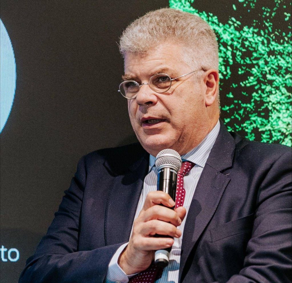 Appello ai leader del G20: l’economia globale è a un bivio, scopri la nuova strada per la crescita.