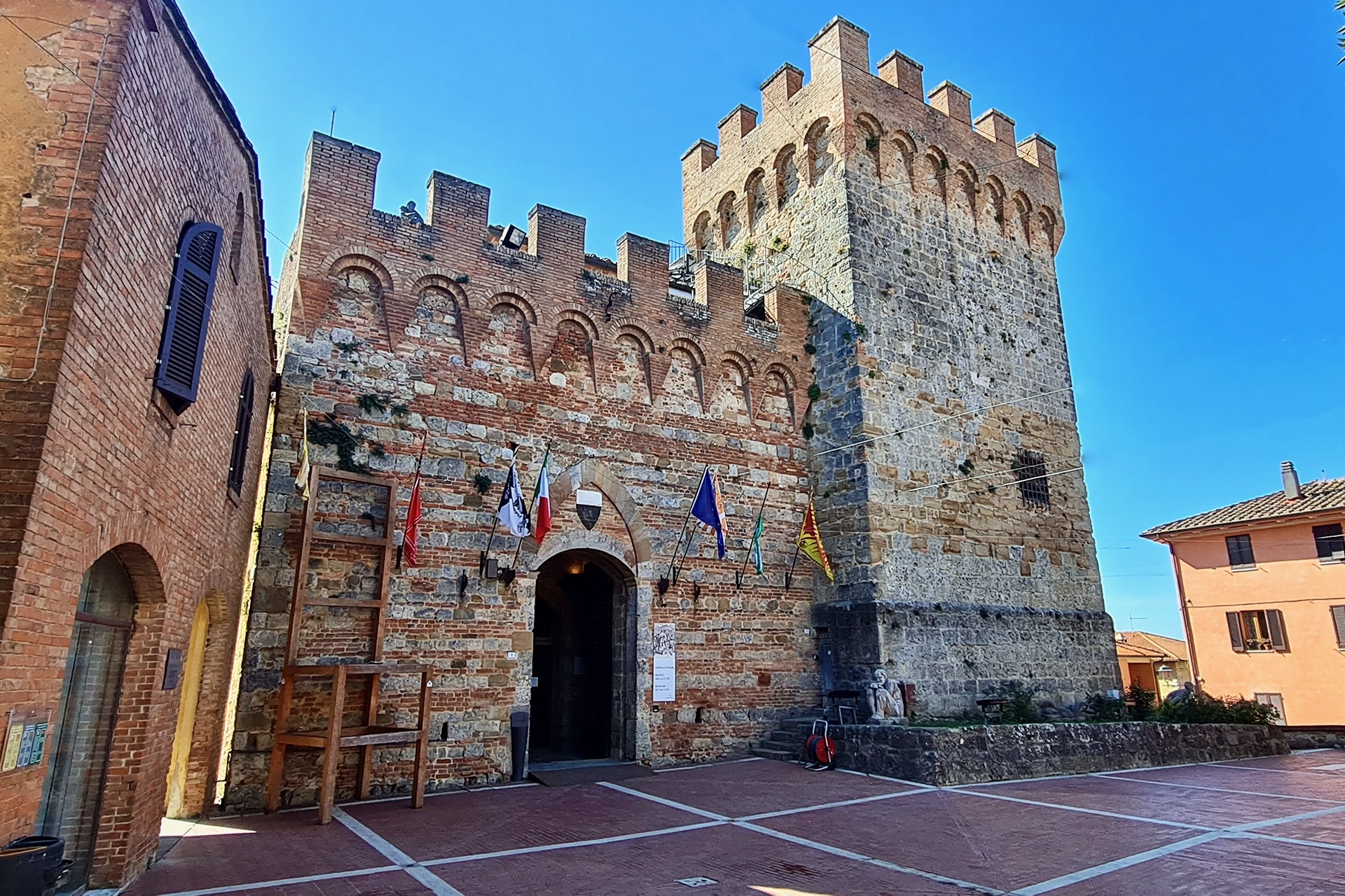 Casole d’Elsa: Approvato il piano d'accordo da 200mila euro per la riqualificazione della Rocca