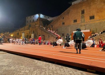 Ecco il titolo riscritto: 

"Sta per arrivare la 56ª edizione del Palio del Cerro: il programma"