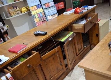 Furto a Capraia e Limite: Colpita l'azienda Caffè Negri