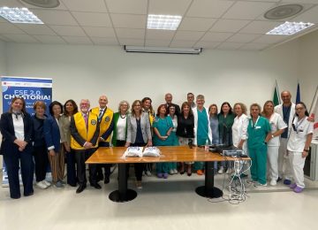 I Lions donano un kit per il Codice Rosa all'ospedale di Prato: "Solidarietà e sostegno alle vittime di violenza"