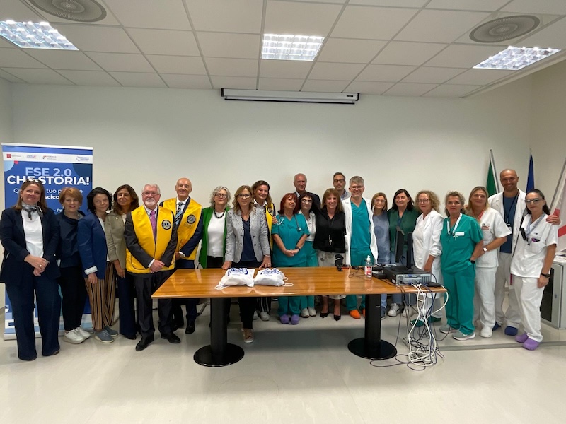 I Lions donano un kit per il Codice Rosa all'ospedale di Prato: "Solidarietà e sostegno alle vittime di violenza"
