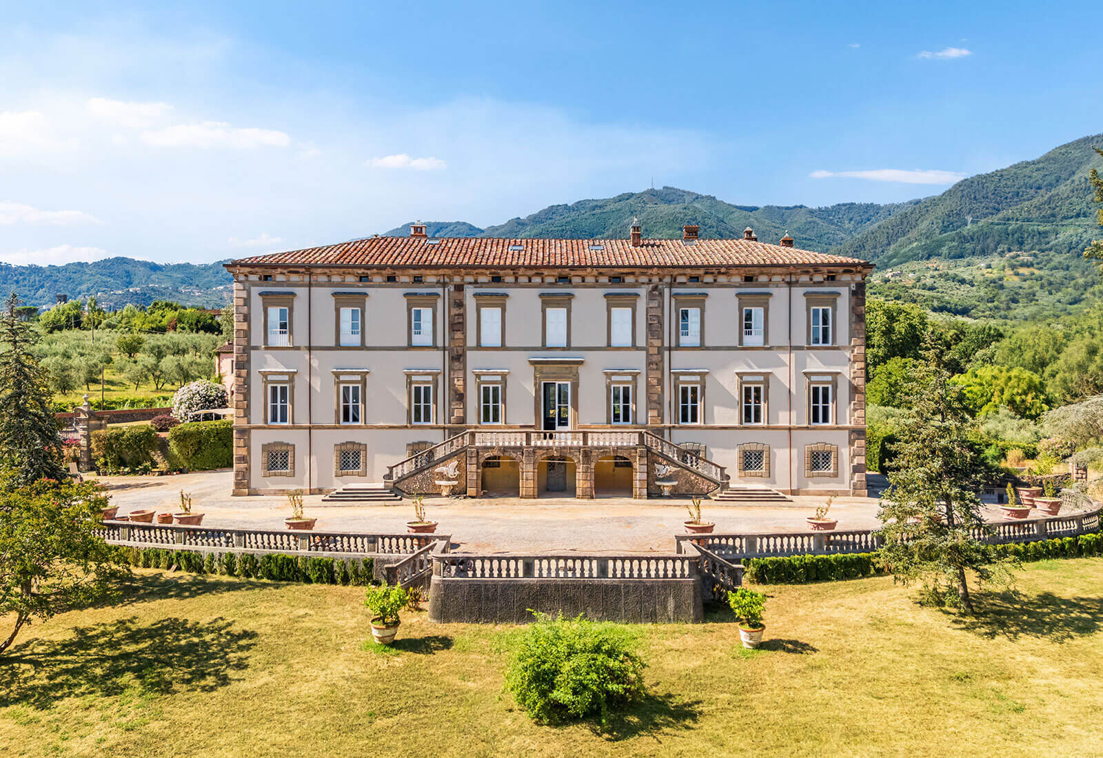 In vendita in Lucchesia la villa appartenuta a Carolina Bonaparte