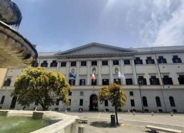 Intelligenza Artificiale: L'Agenzia delle Dogane Recluta 39 Esperti di Alto Livello