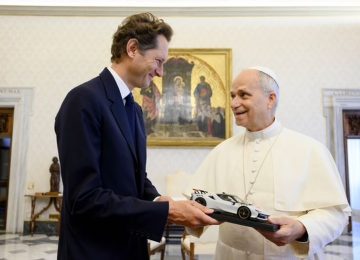Papa Leone XIV incontra in udienza privata John Elkann e la moglie Lavinia Borromeo