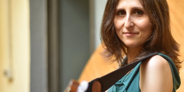 Letizia Fuochi presenta il nuovo album concettuale sulla memoria e la resistenza.