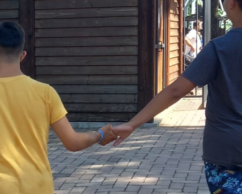 Mio figlio desidera sentirsi parte di una comunità" e propone a Montelupo: "Cartelli specifici per disabilità intellettive