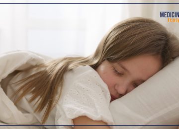 Oggi i bambini riposano meno: come i genitori possono aiutarli a dormire meglio