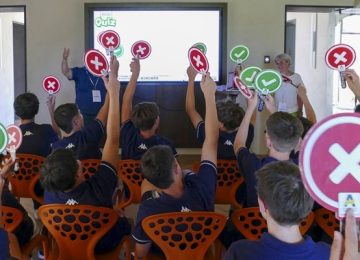 Plures Alia promuove la sostenibilità tra i giovani: oltre 18mila studenti coinvolti e nuove tappe in arrivo.