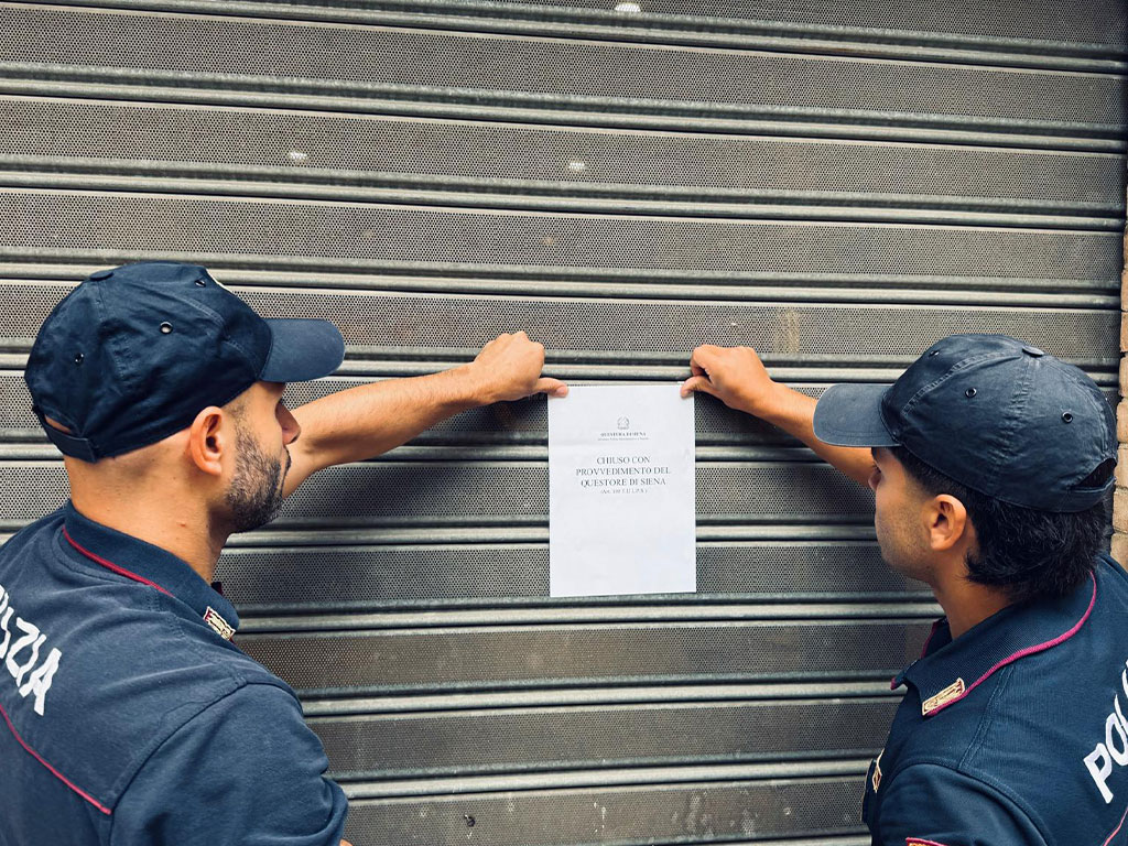 Siena: chiuso per 15 giorni il "Bar dello Spaccio" dopo lo smantellamento di un'organizzazione familiare dedita al traffico di sostanze stupefacenti.