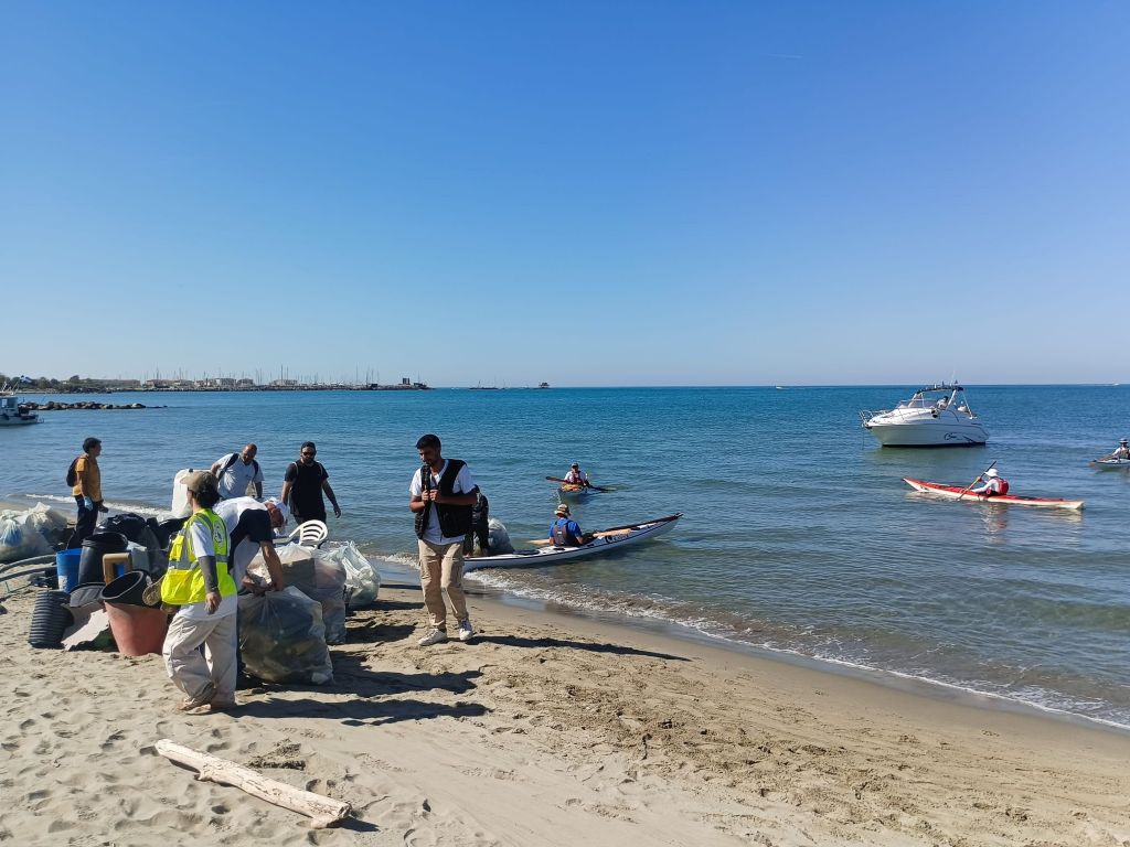 Spiaggia di Boccadarno: oltre 5 tonnellate di rifiuti raccolti in una sola mattinata