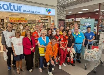 Successo della raccolta solidale: 2700 kit di prodotti scolastici per le famiglie in difficoltà.