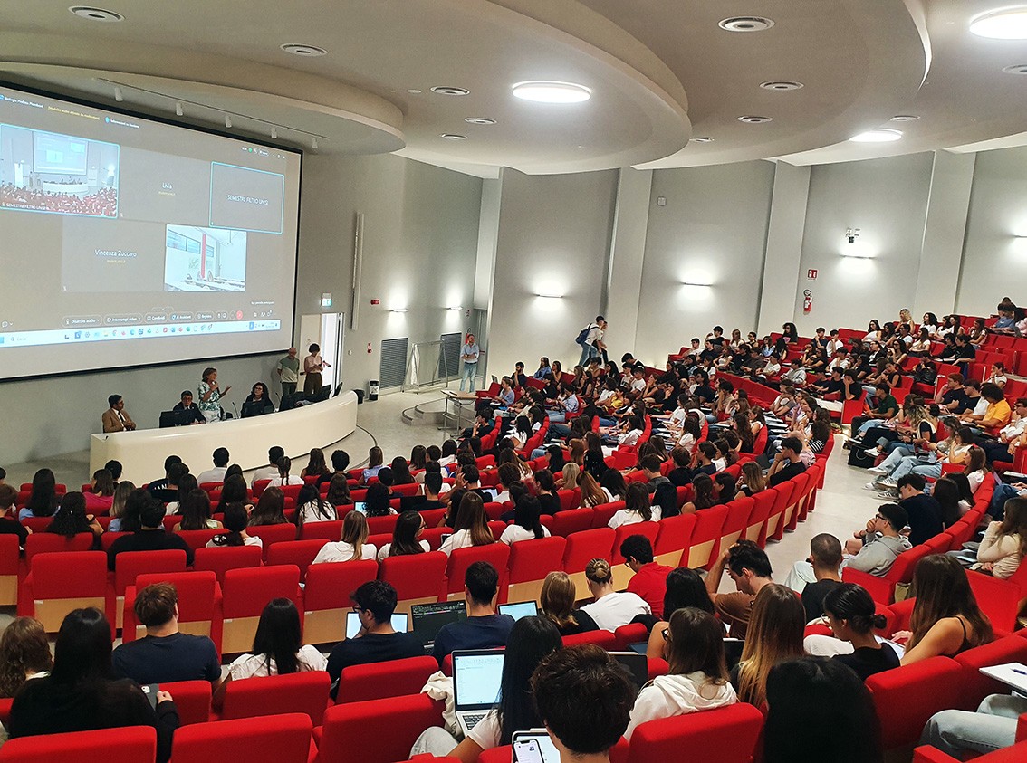 UniSi: Inizia il semestre di selezione per il corso di laurea in Medicina e Chirurgia.