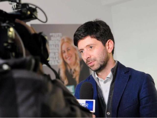 Scritte No Vax contro Speranza a Pistoia: Girelli (PD) Condanna l'Episodio