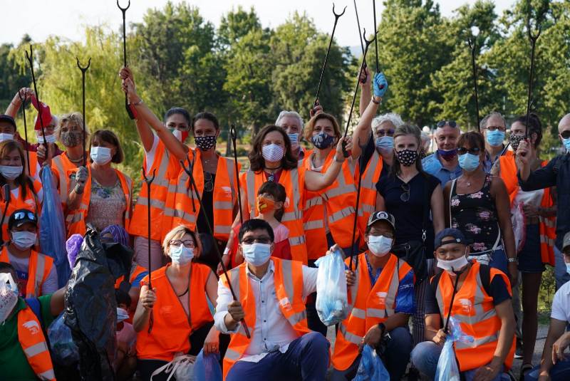 Decoro urbano: Festeggiamenti per i 15 anni degli Angeli del Bello