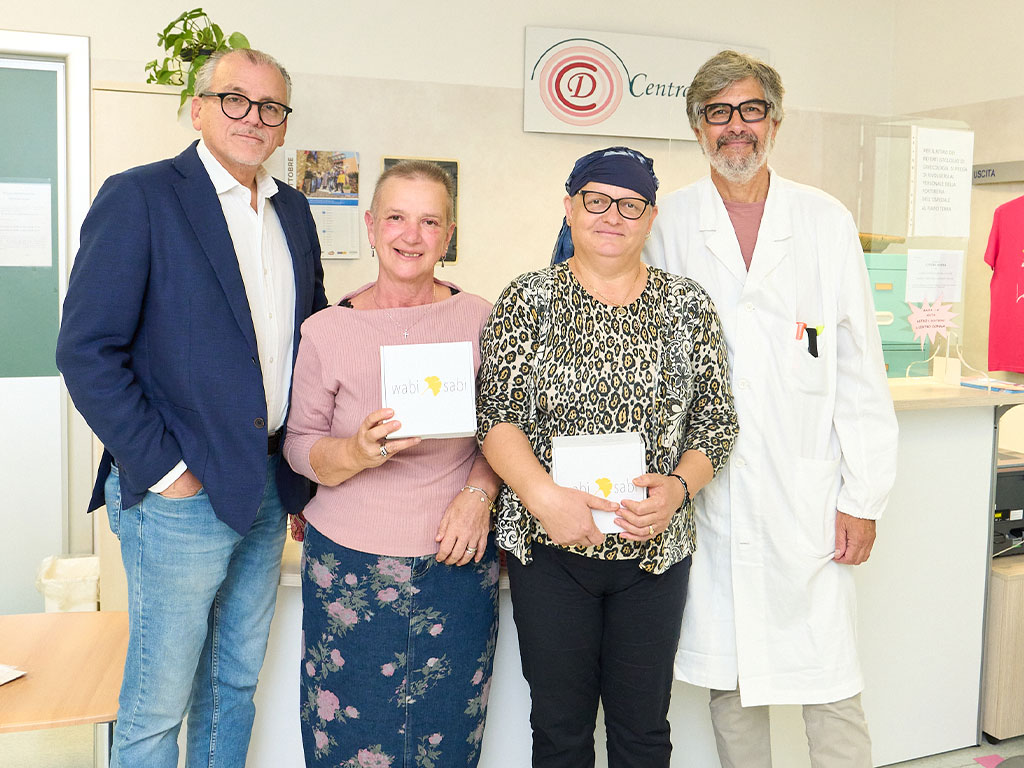 Due Reggiseni per la Rinascita: La Donazione di Feeling Nova al Centro Donna di Empoli