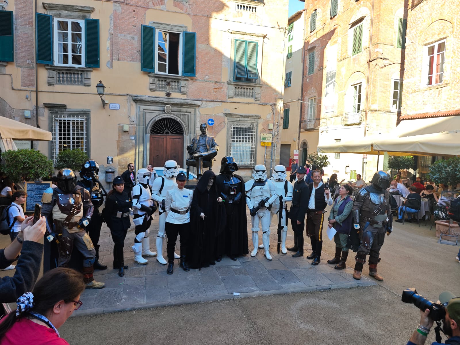 Durante il Lucca Comics, i prezzi degli appartamenti triplicano: per gli hotel, costi cinque volte superiori.