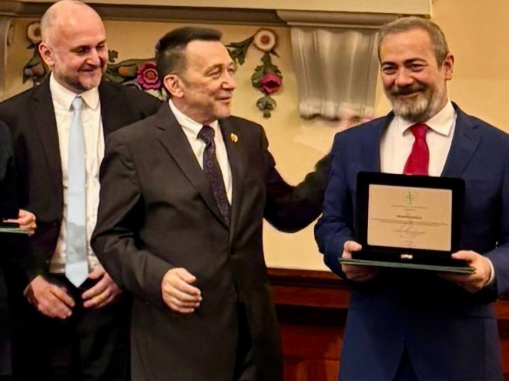 Eccellenza senese nella bioingegneria: il professor Iadanza premiato con due prestigiosi riconoscimenti internazionali