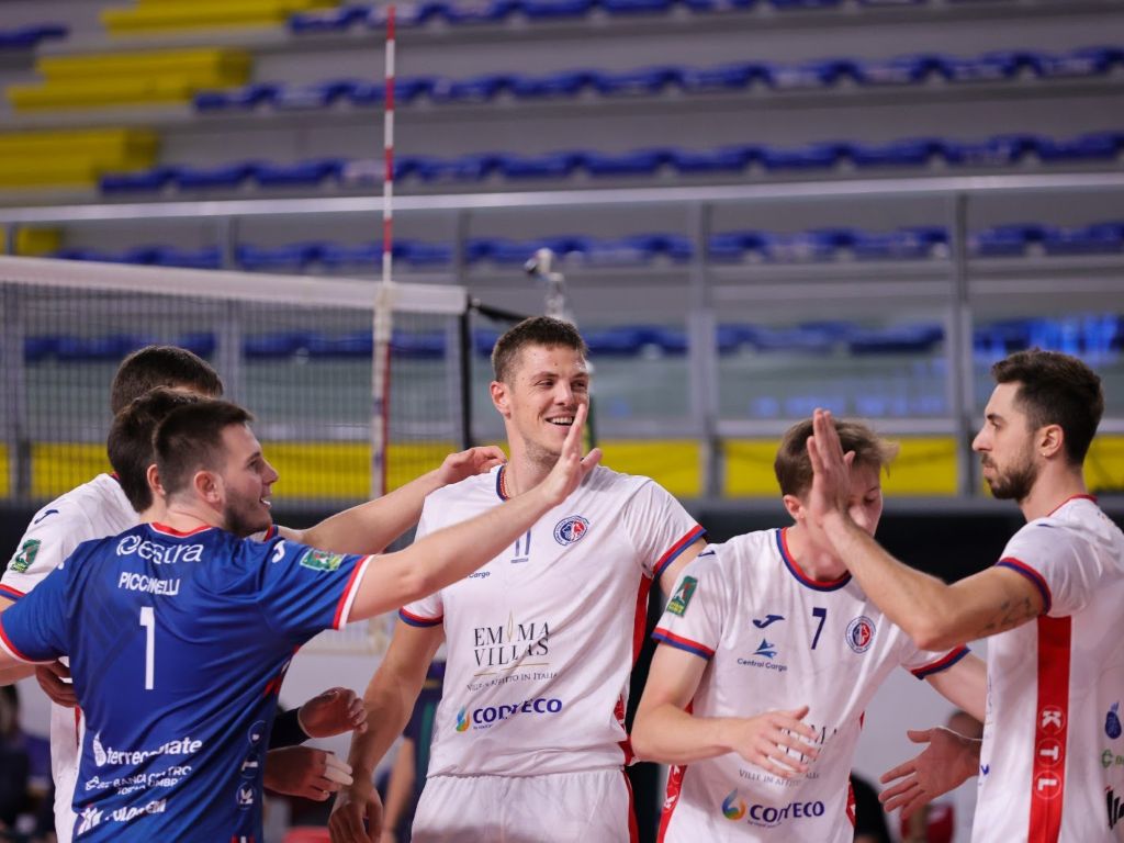 Emma Villas Codyeco Lupi Siena: Prima vittoria in campionato, Catania sconfitta 3-0