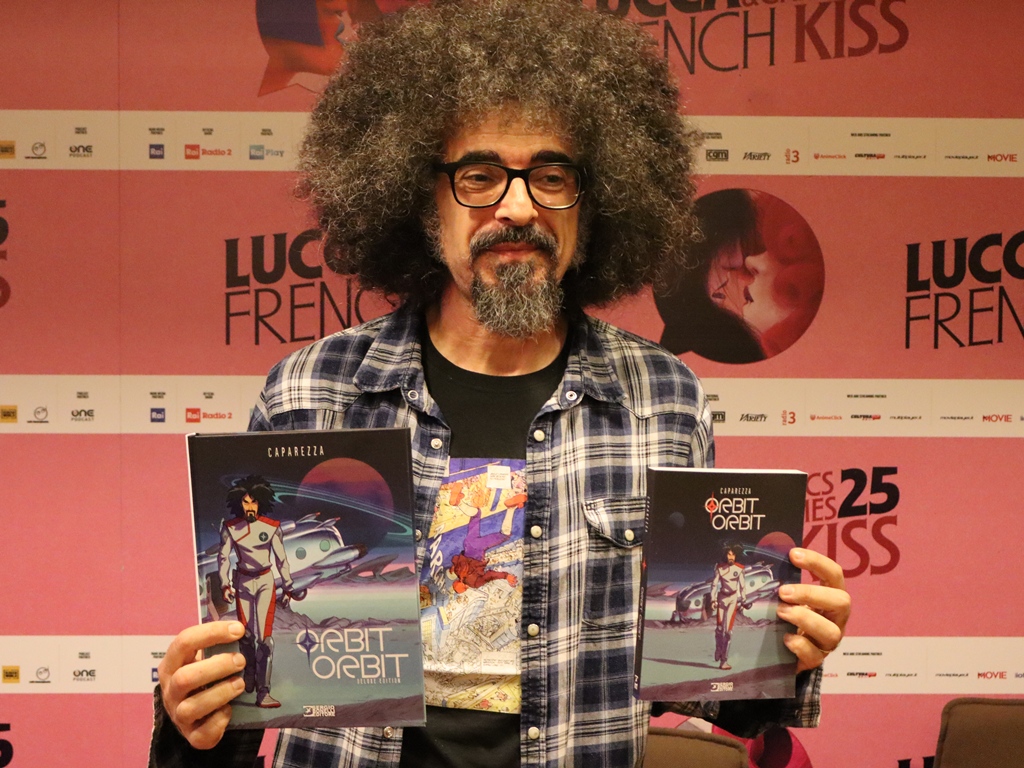 Lucca Comics 2025: Caparezza presenta il fumetto 'Orbit Orbit' e dice: "Ho realizzato il sogno della mia infanzia"